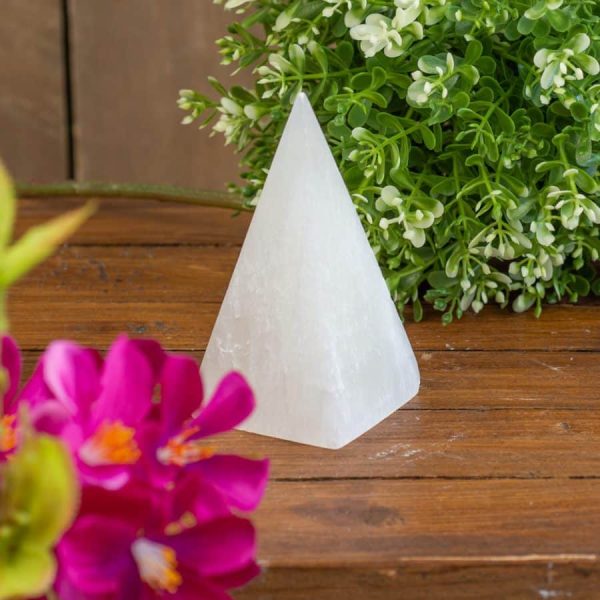 Edelsteen Seleniet Piramide | 10 cm - Afbeelding 3