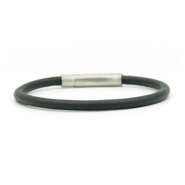 Lombok zwart 4mm Matt silver, 19 cm wrist size (L)