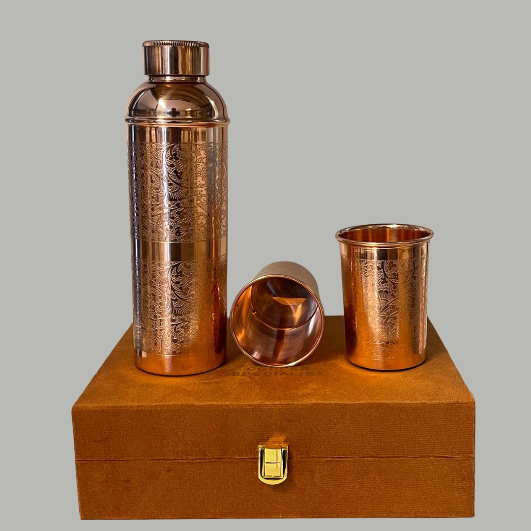 Koperen Set | Fles met 2 Bekers Bloemmotief ±750 ml - Afbeelding 4